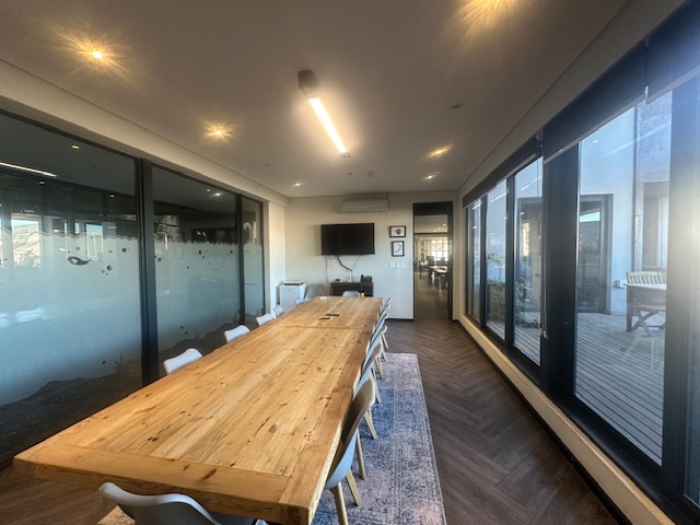 To Let commercial Property for Rent in Zonnebloem Western Cape